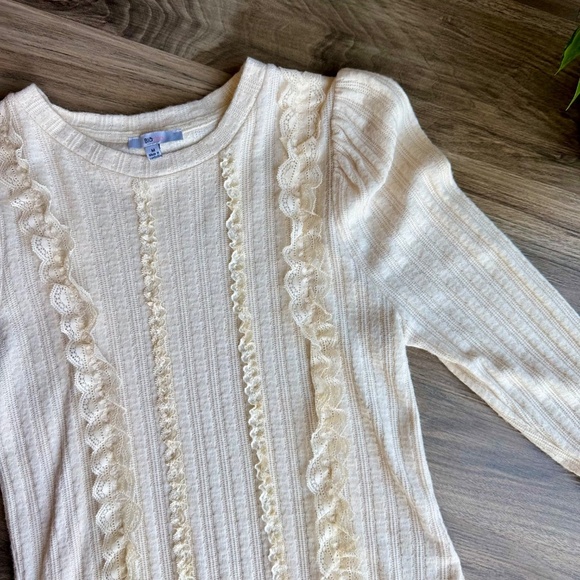 Blashe - Boutique Round Neck Ruffle & Lace Details Ribbed Long Sleeve Top Size M - Picture 3 of 10